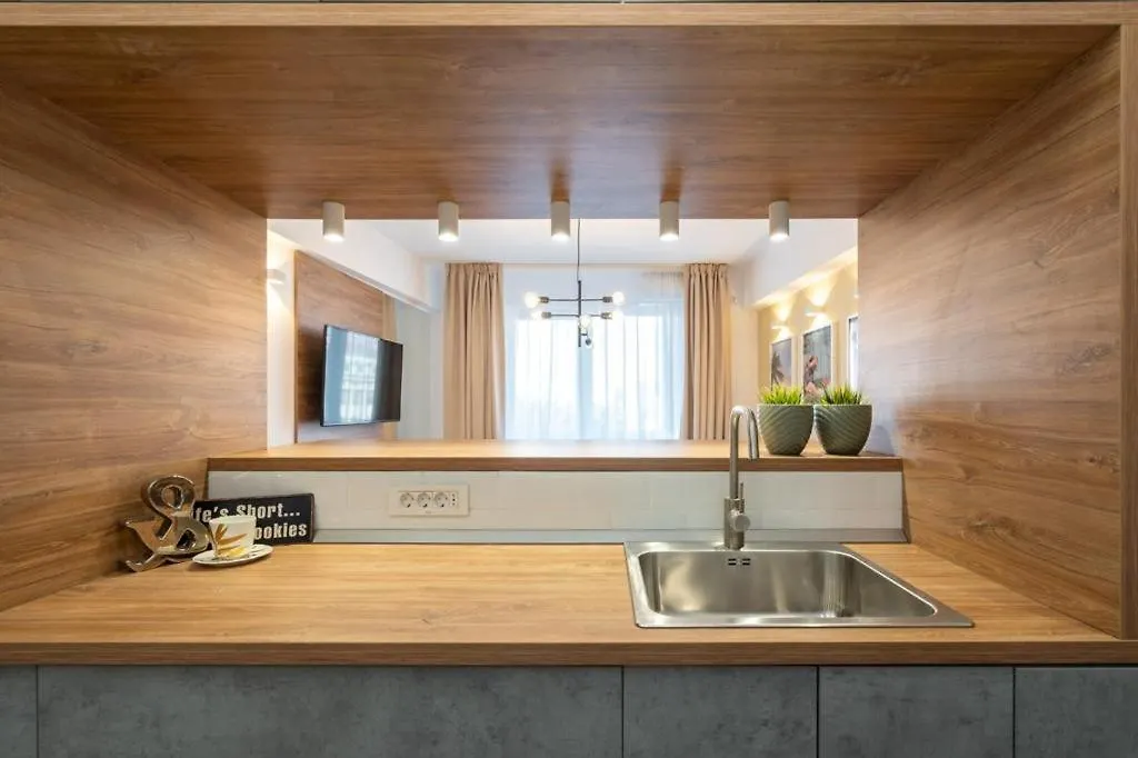 Piata Romana, Two Bedrooms Apartment 부쿠레슈티 0*,  루마니아