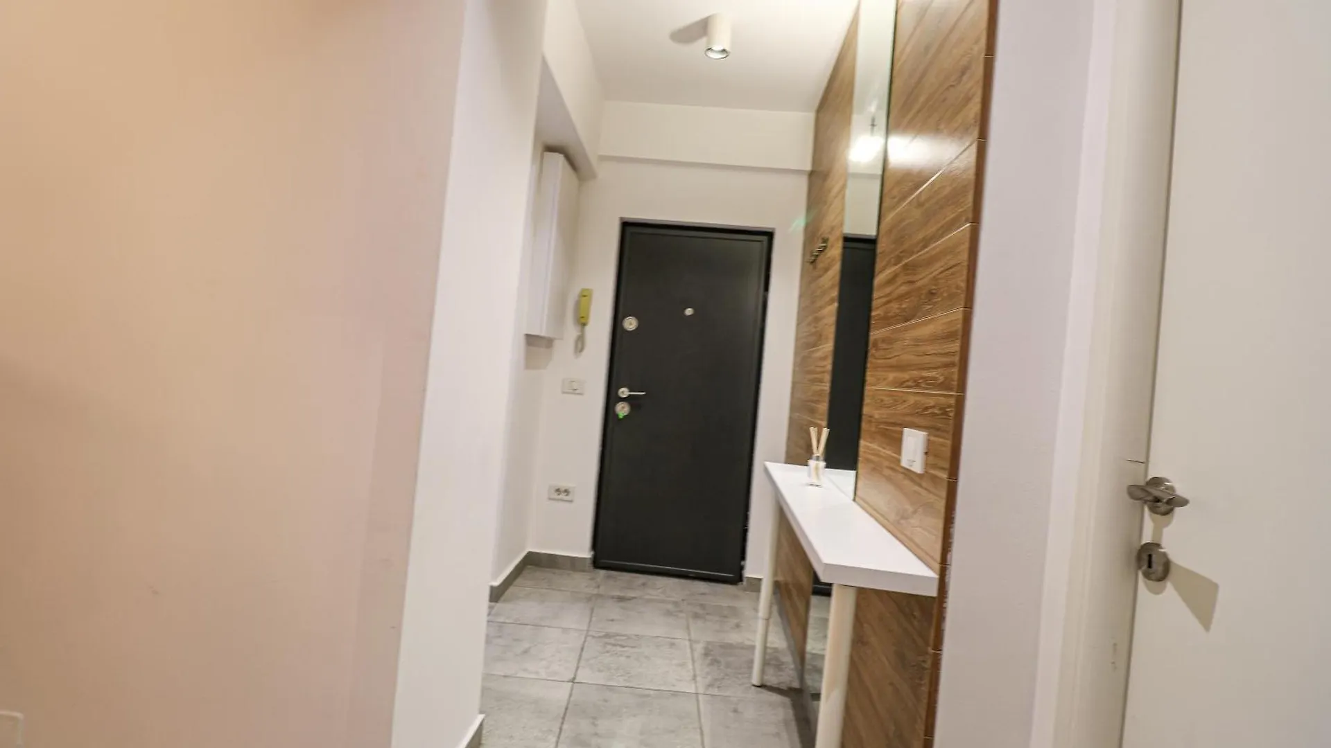 Piata Romana, Two Bedrooms Apartment Bucharest