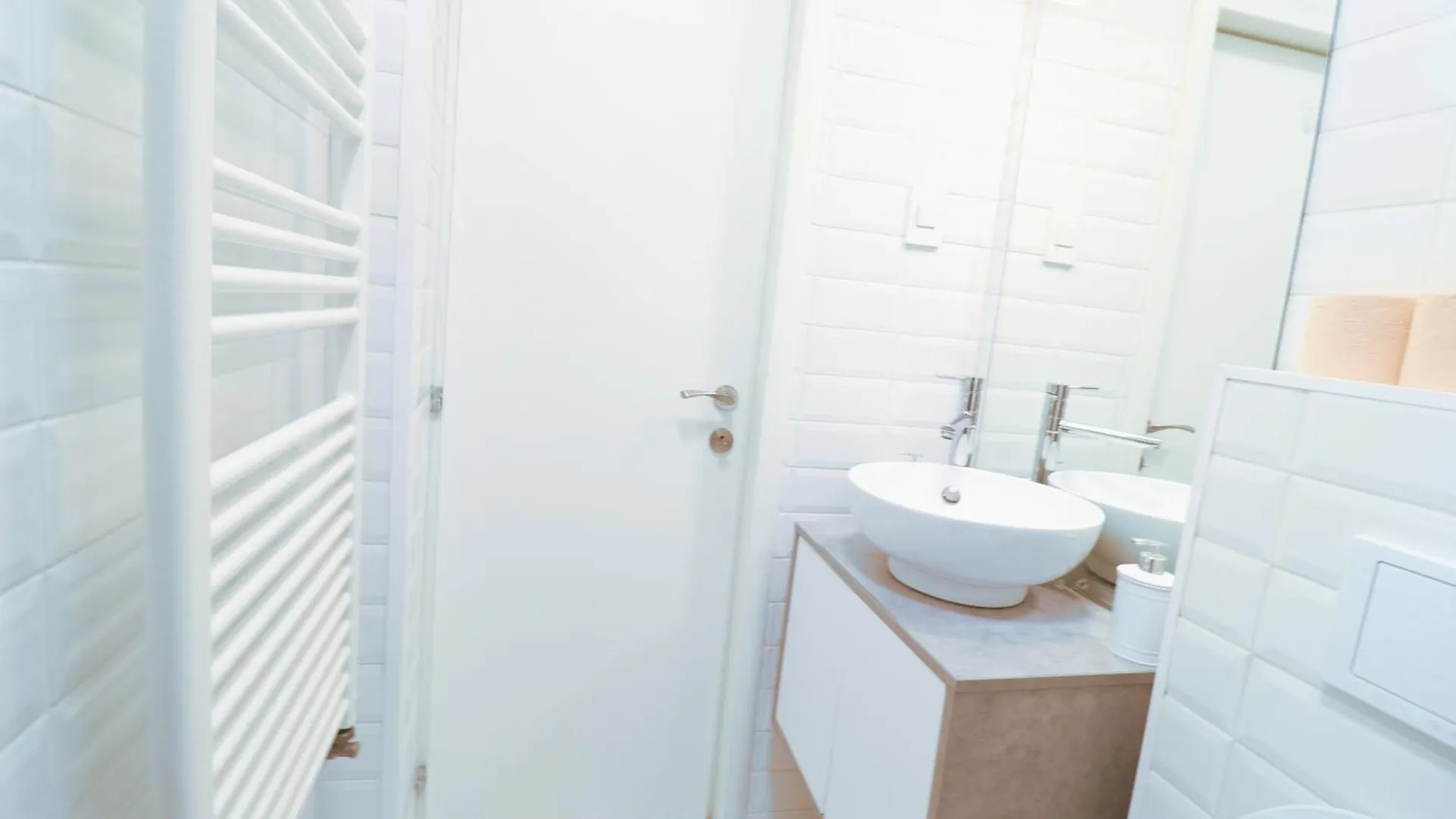 Piata Romana, Two Bedrooms Apartment Bucharest Romania